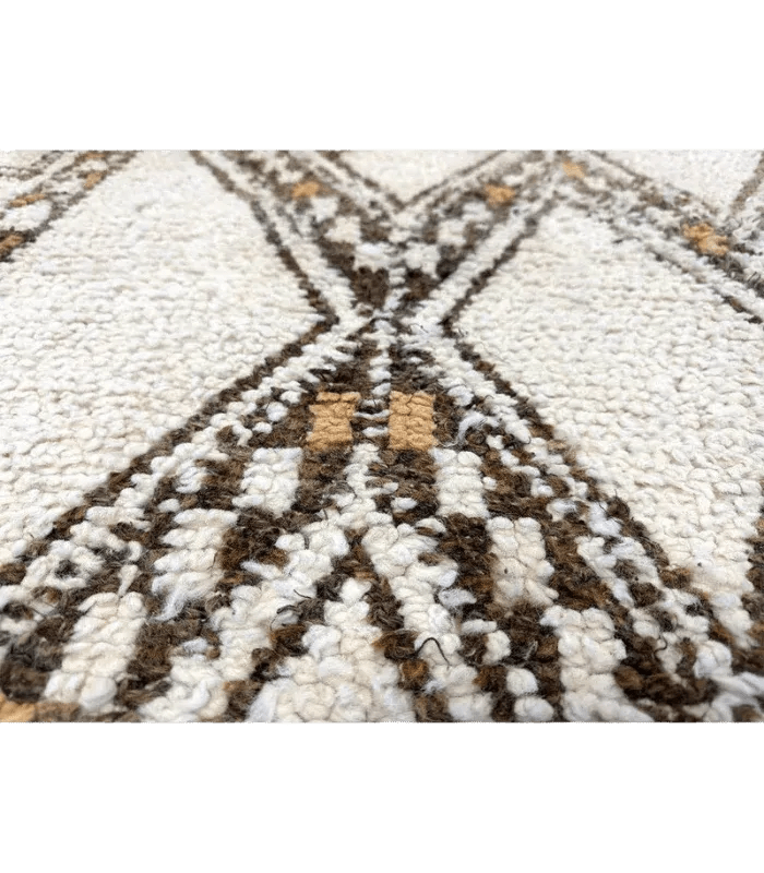Moroccan Ourain Wool Rug – 5 ft 3 in × 8 ft 1 in, White & Brown - Cooperative Atma